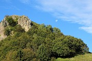 18 Al Passo del Gandazzo (1650 m) spunta la luna dal monte! 